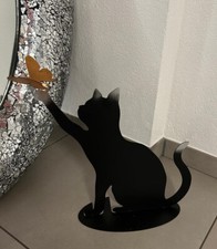 GATTO CHE GIOCA CON FARFALLA