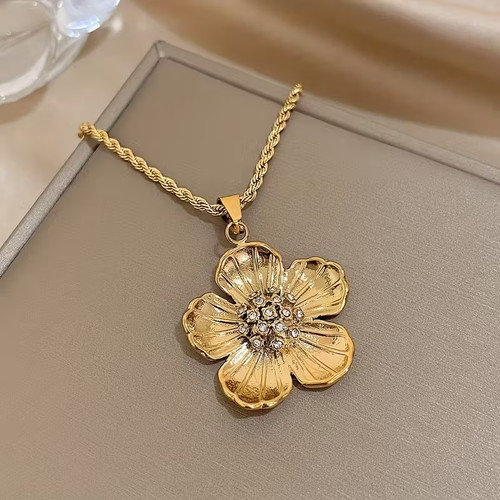Collana con cordino in - 🌸,