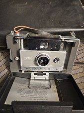 Macchina fotografica terrestre Polaroid automatica 240 vintage con custodia, pellicola, lampadine flash e manuale