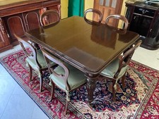 Tavolo in legno con 6 sedie, in buono stato d'uso, 125x145 allungabile