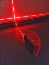 Livella laser Leica Lino L2