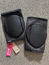 Ginocchiere Queen Wear