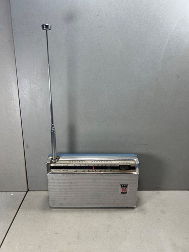 Radio portatile vintage - radio,
