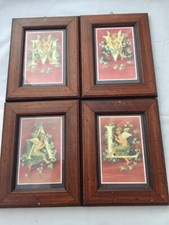 QUADRI CON CORNICE IN LEGNO CON ANGIOLETTI E' LETTERE DELL'ALFABETO