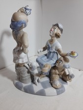 Figura in porcellana Casades