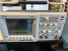 TEKTRONIX TDS 3032B