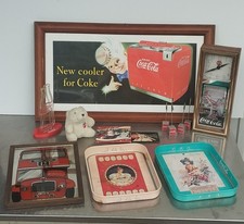 bottiglie Coca Cola e altri oggetti per collezionisti 