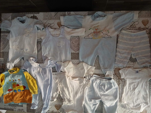 Lotto 2312 stock abbigliamento - stock,