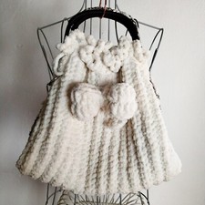 Borsa crochet hand-made in filato ciniglia a mano con tracolla