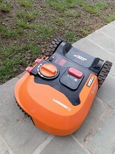 WORX  M500'Robot Tagliaerba a Batteria - Arancione/Nero