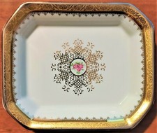 Piatto di porcellana di