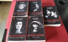 Lotto 5 libri in brossura CASSANDRA CLARE - Shadowhunters-ottime condizioni(PG63