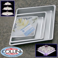 Wilton - Diamond Pan Set