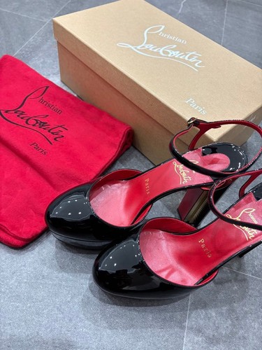 Christian louboutin coluna - christian,