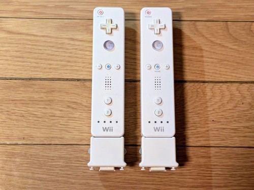 Nintendo wii controller - nintendo,