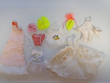 BARBIE BAMBOLA BARBIE LOTTO VESTITI ASSORTITI #101