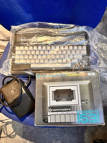 Commodore plus computer - plus, 4