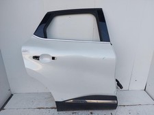 825021122R PORTA POSTERIORE DX RENAULT CAPTUR (HF) 1.6 HYBRID 16V AUT 94CV 2023 