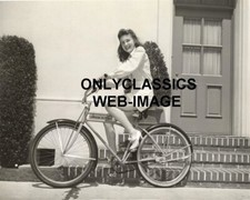 SEXY JOAN LESLIE CAMERA