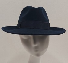 CAPPELLO BLU FELTRO LANA