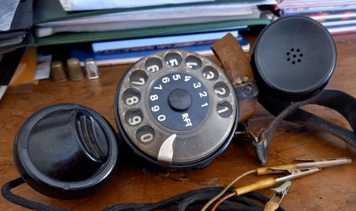 Antico telefono bachelite con - telefono,