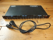 ** Preamplificatore Hughes &