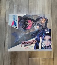 Bambola alla moda Mermaze Mermaidz Winter Waves Nera Mermaid