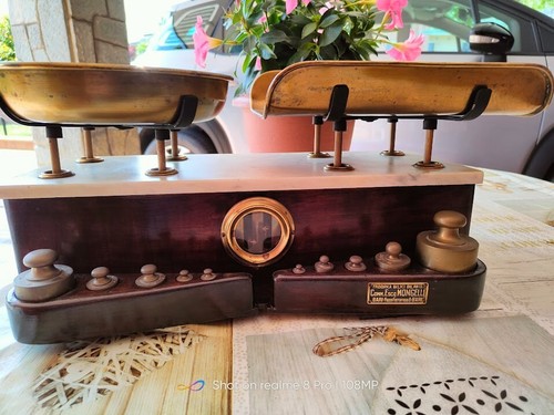 Bilancia vintage due - a,