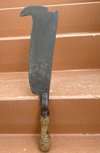Roncola antica particolare - roncola,
