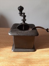 Antico macina caffè macinino