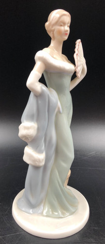 Donna elegante con ventaglio - elegante,