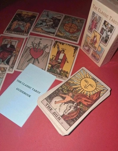 The classic tarot - classic, mazzo
