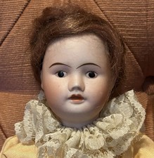 Ancienne Poupée en Biscuit et