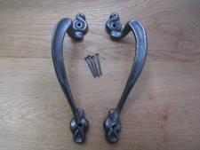 Maniglia in ghisa vintage