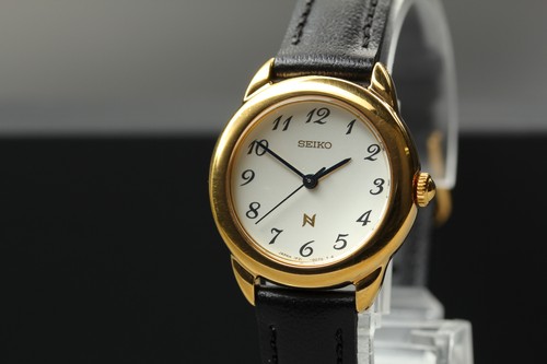 Orologio vintage 1996 near - orologio,