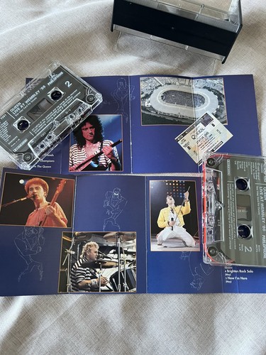 Queen live wembley - queen,