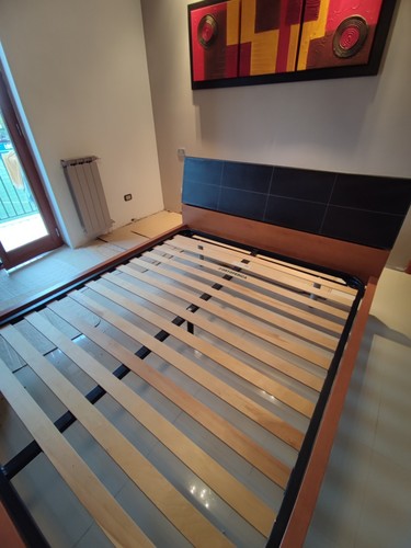 Letto matrimoniale con
