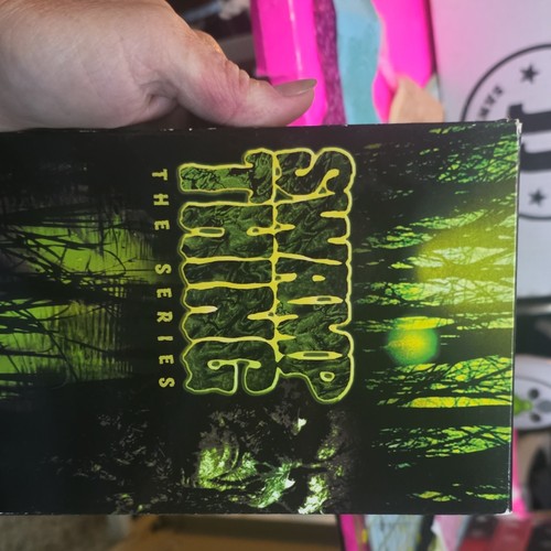 Swamp thing the series - swamp,