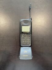 Retro Motorola MicroTAC 8700