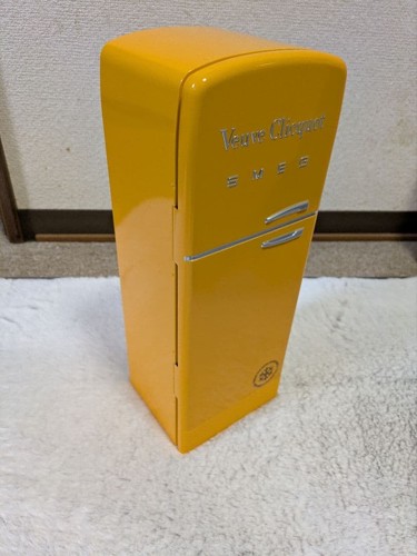 Veuve clicquot smeg - clicquot,