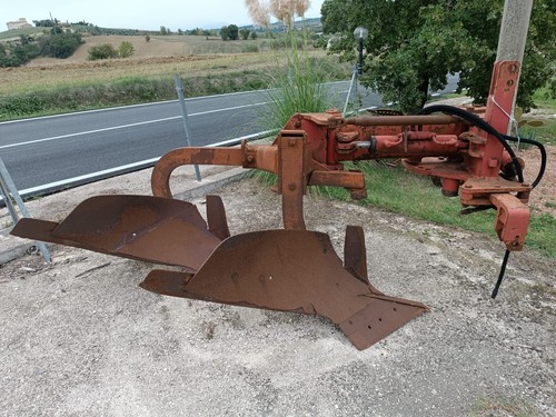 Aratro bivomere sogema modello - bivomere,