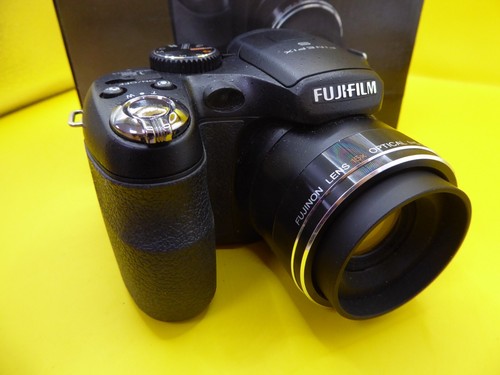Fujifilm finepix s1600 bridge - fujifilm,
