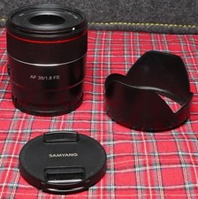 Samyang AF 35 mm F/1,8 FE full frame Sony attacco E