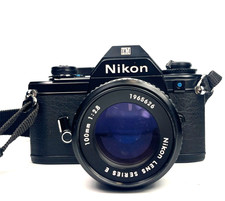 Nikon EM SLR + obiettivo Nikon