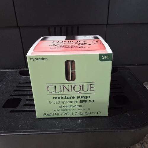 Clinique moisture surge - clinique,