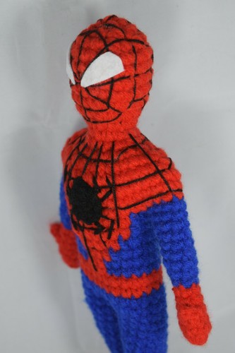 Pupazzo spiderman amigurumi - pupazzo, amigurumi 