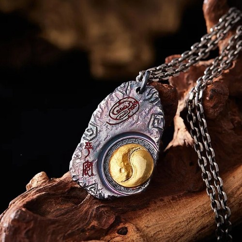 Collana con ciondolo taoista