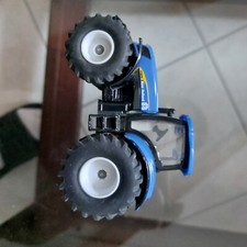 Siku 1978 1:50 New Holland T7070