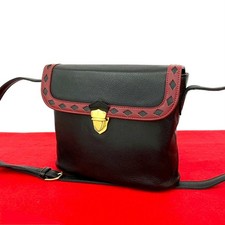 Borsa a tracolla Yves Saint Laurent in pelle nera rossa con patta vintage...