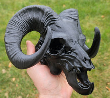 Teschio Ram Grande Colore Nero